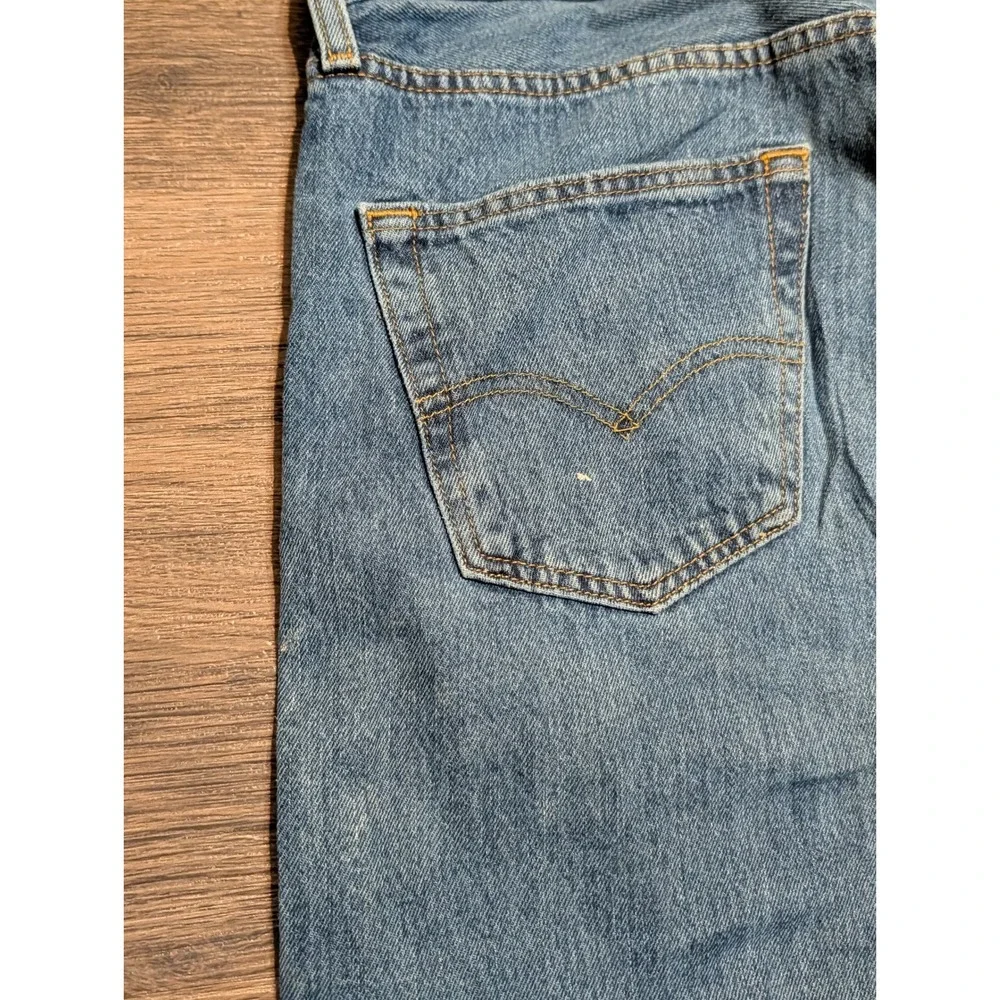Levis 501 Original Fit Mens Jeans W34 L36 Medium Wash Blue Denim